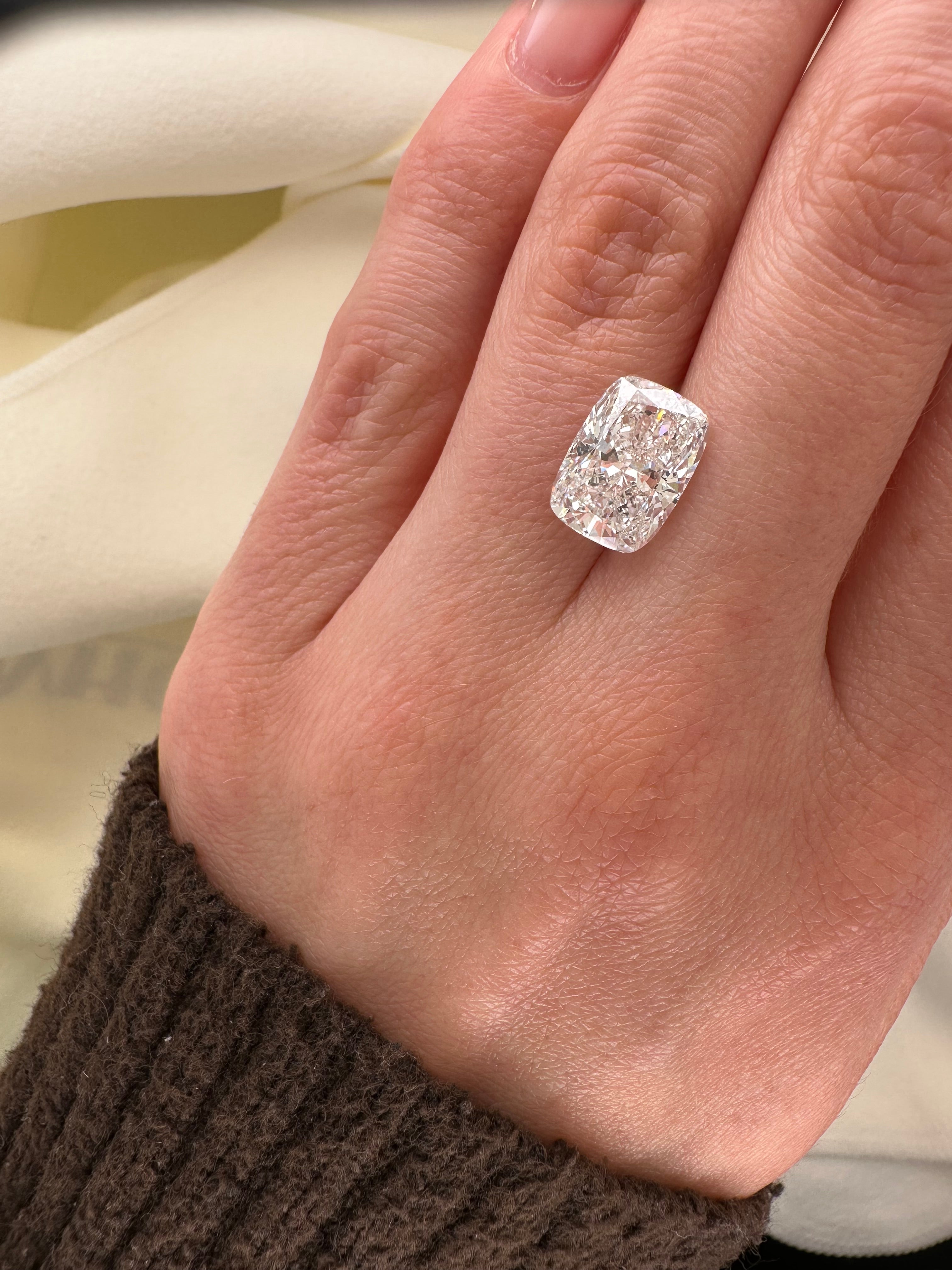 4.07 CARAT CUSHION LAB GROWN DIAMOND