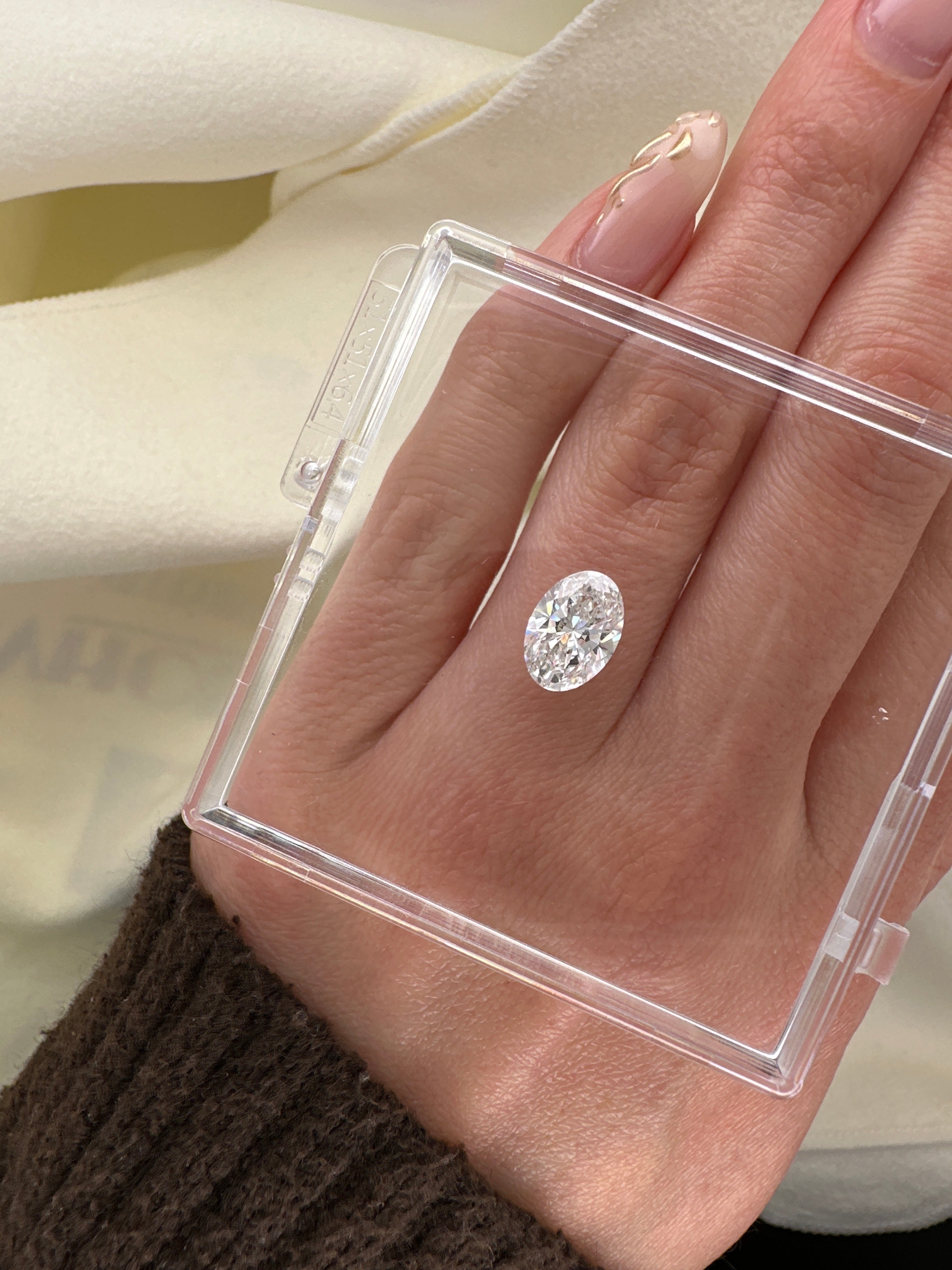 2.09 CARAT OVAL LAB GROWN DIAMOND