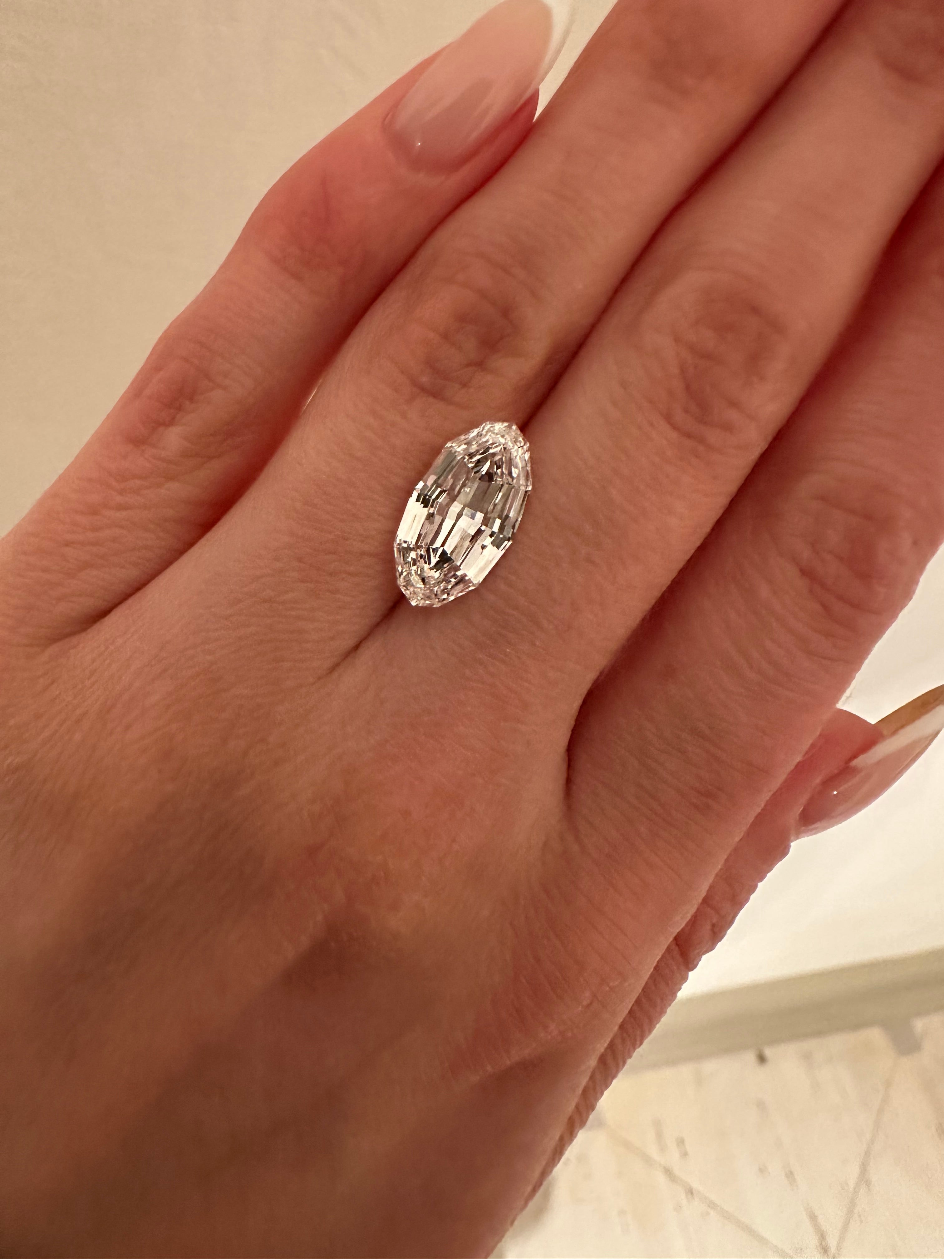 4.07 STEP CUT OVAL LAB DIAMOND