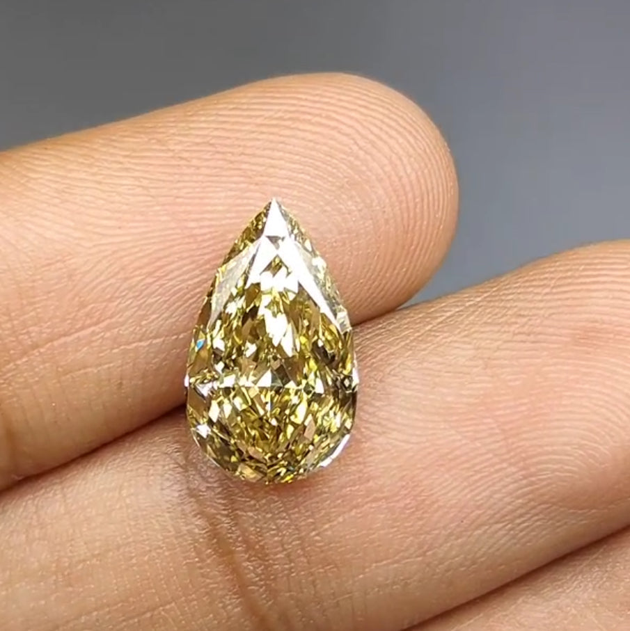 4.55 CARAT YELLOW PEAR LAB DIAMOND