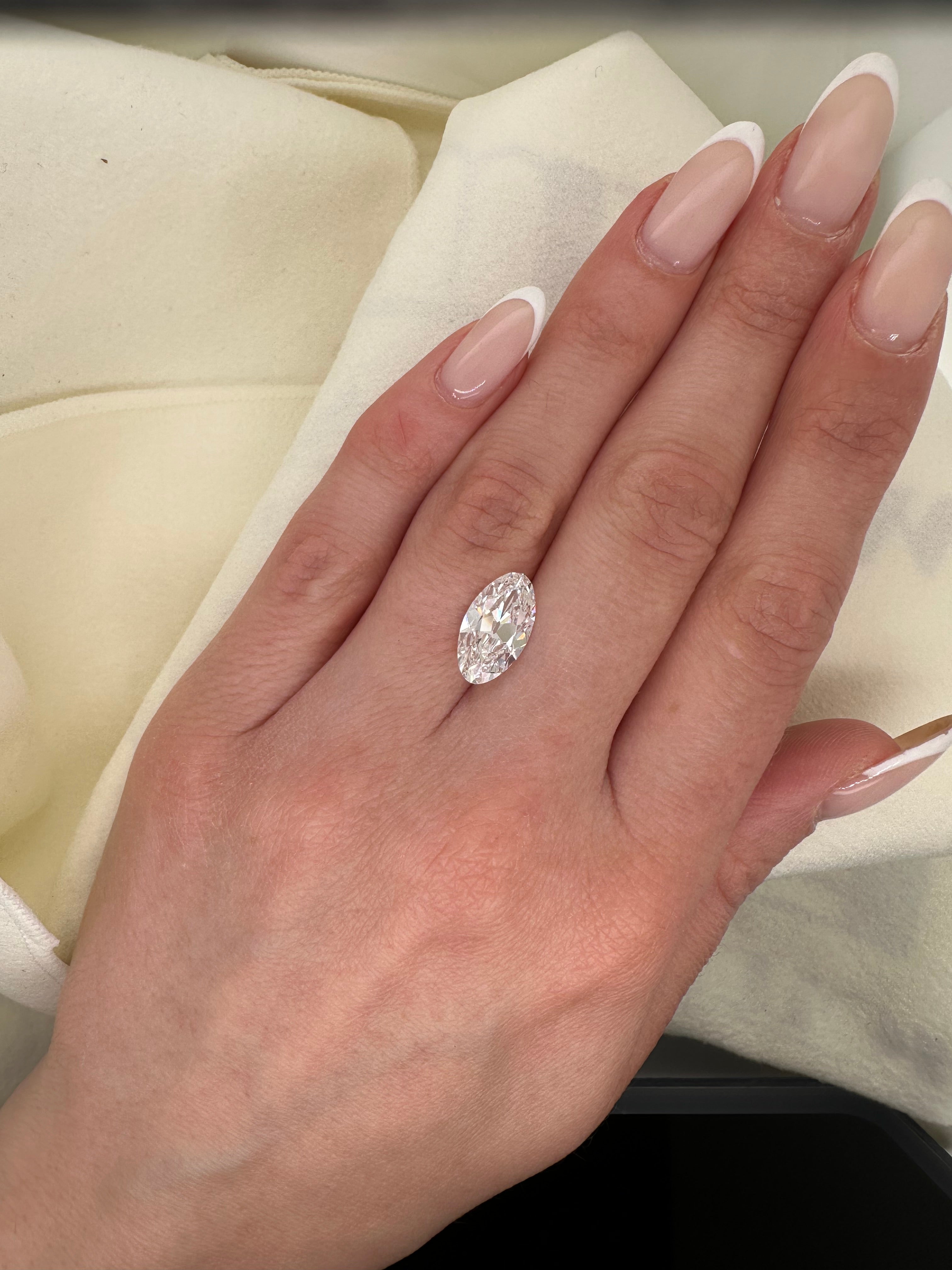 3.15 CARAT ANTIQUE MOVAL