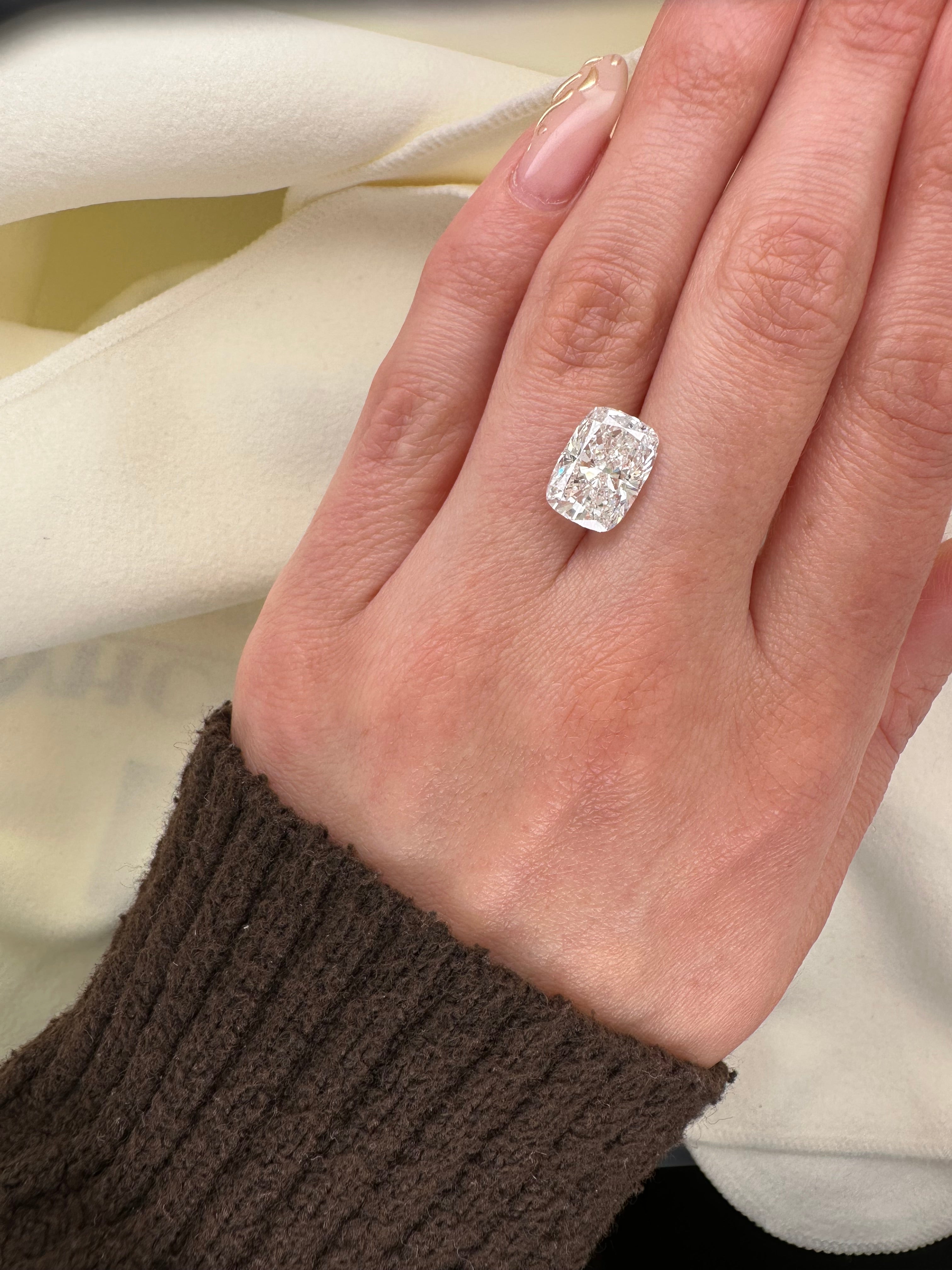 4.07 CARAT CUSHION LAB GROWN DIAMOND