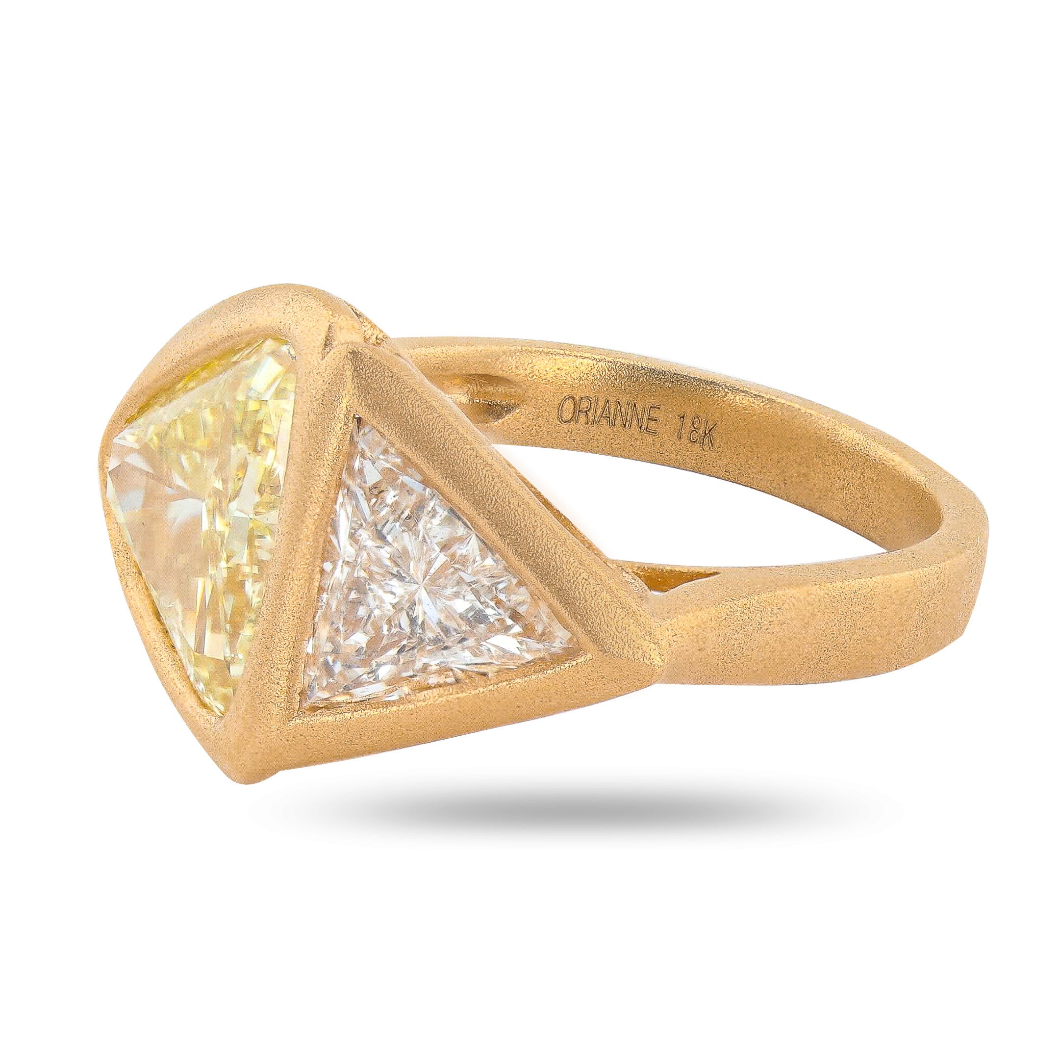 3.18 CARAT TOI ET MOI TRIANGLE RING