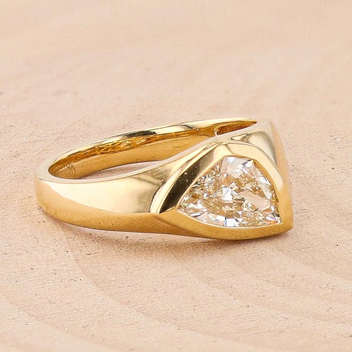 1.06 CARAT DIAMOND SLICE RING