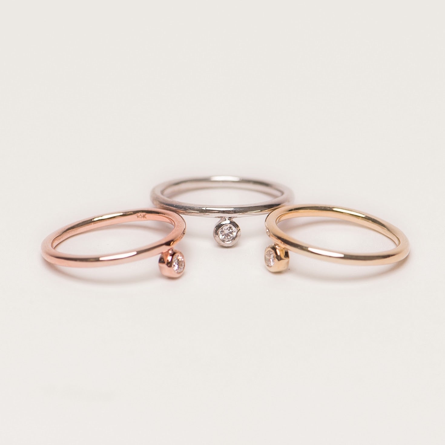 SINGLE BEZEL DIAMOND RING