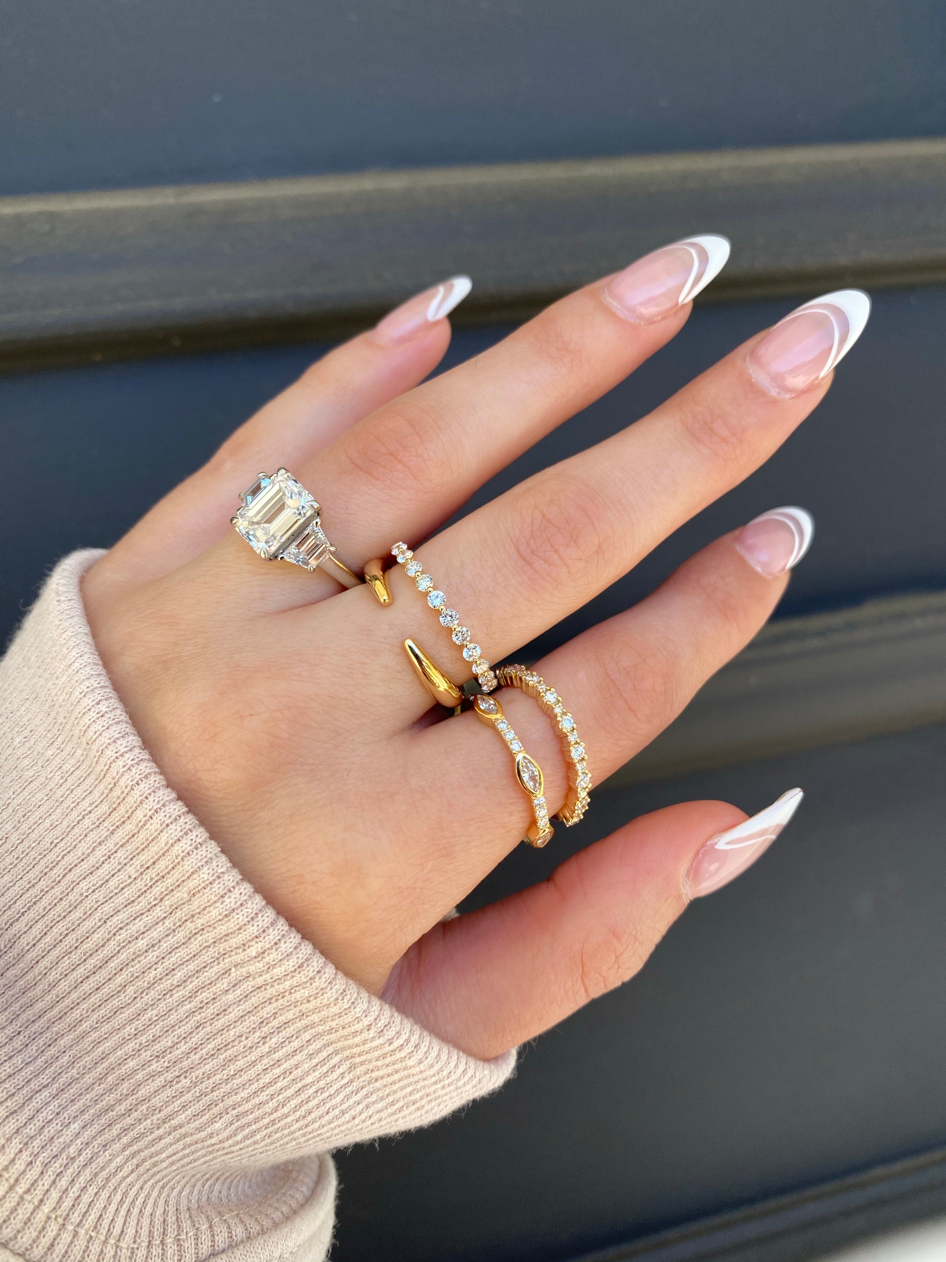 MARQUIS AND ROUND DIAMOND BAND