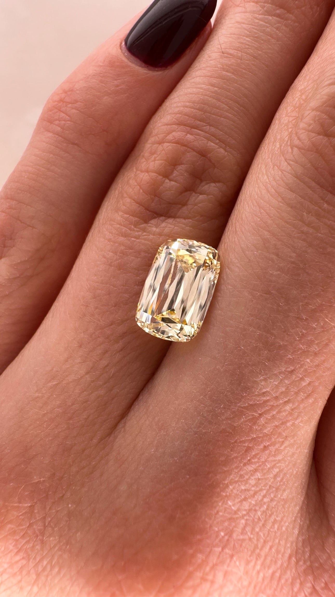 3.05 CARAT FANCY YELLOW SCISSOR CUT LAB DIAMOND