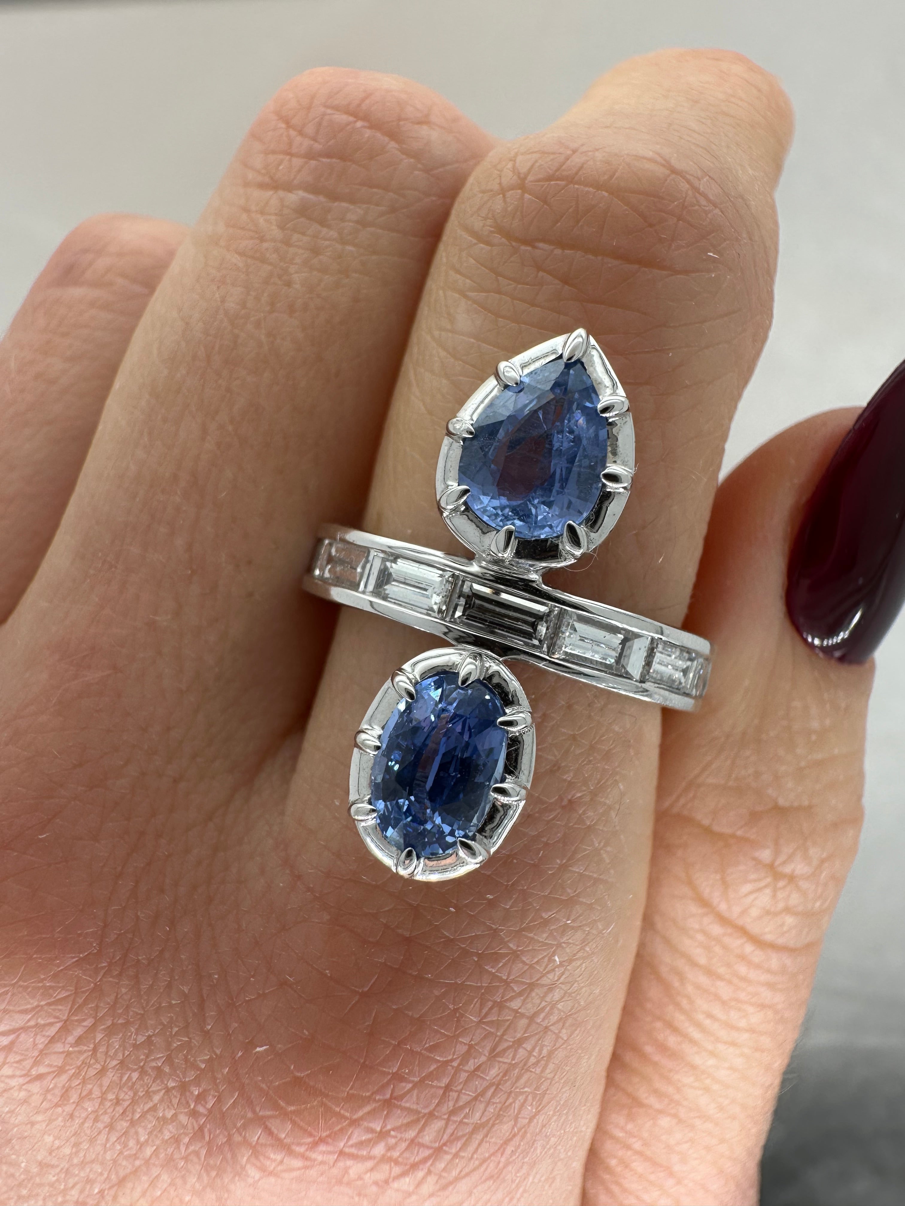 UNHEATED BLUE SAPPHIRE AXIS RING