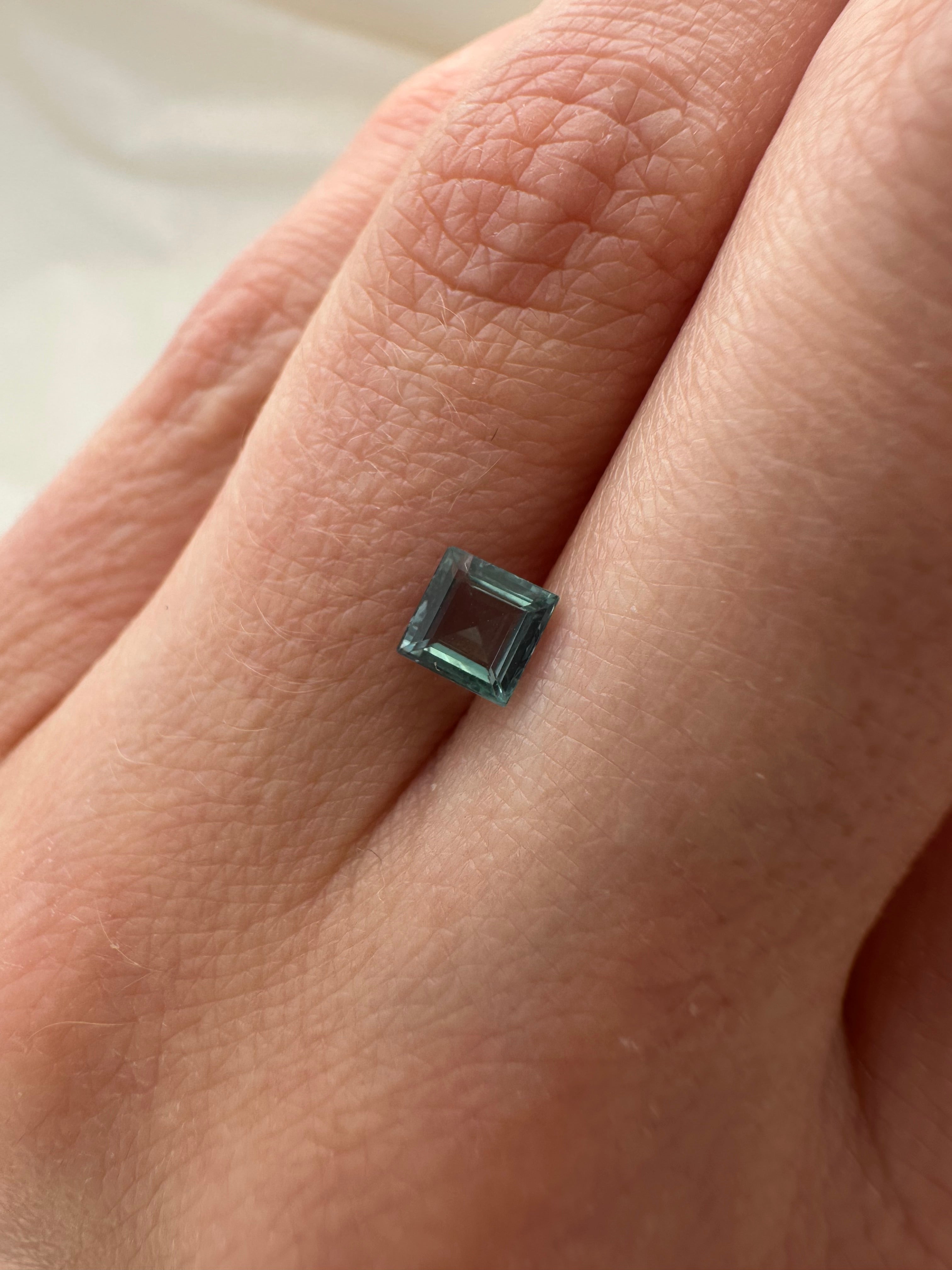 0.66 CARAT ALEXANDRITE
