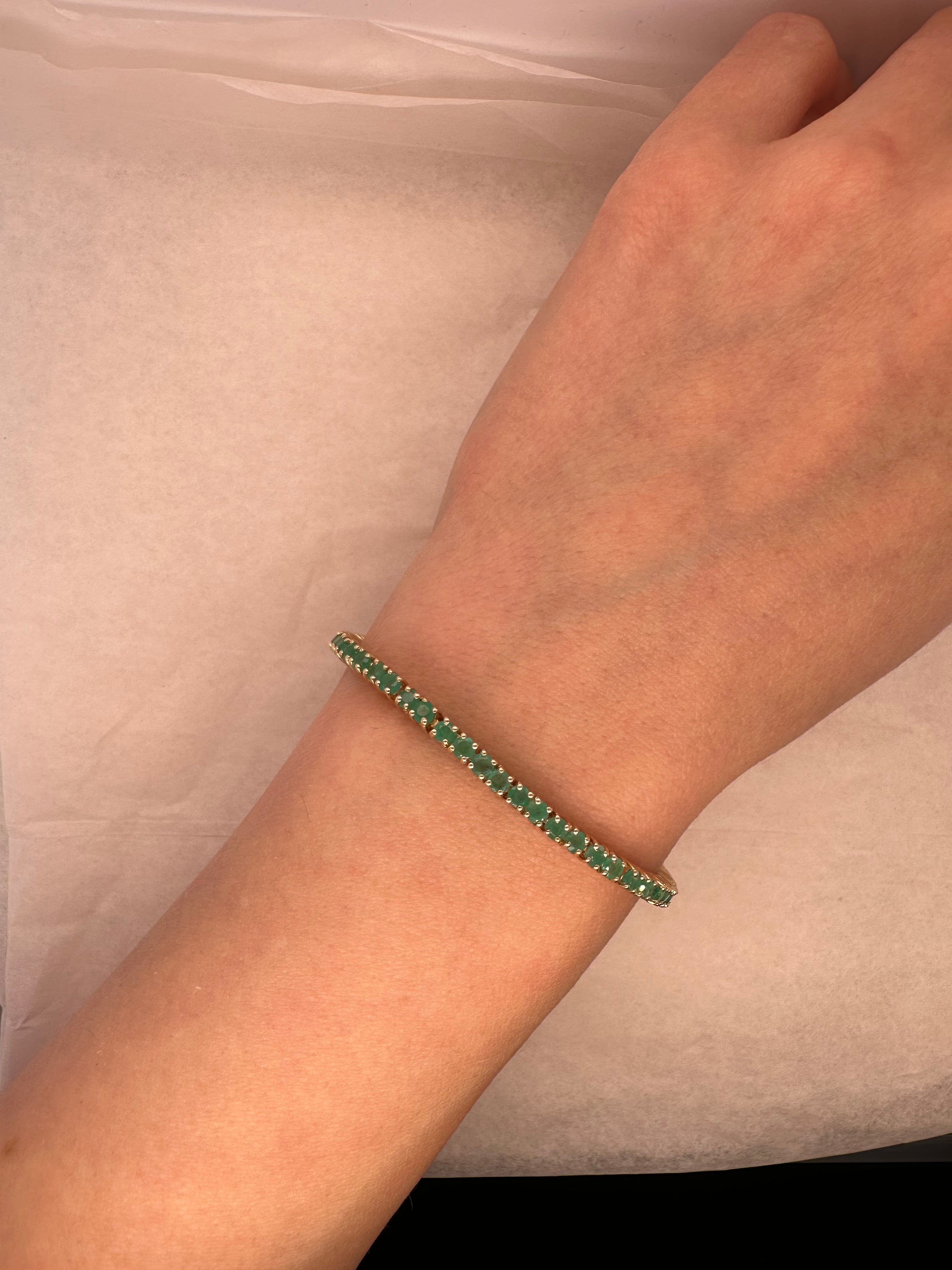 THE EMERALD TENNIS BRACELET
