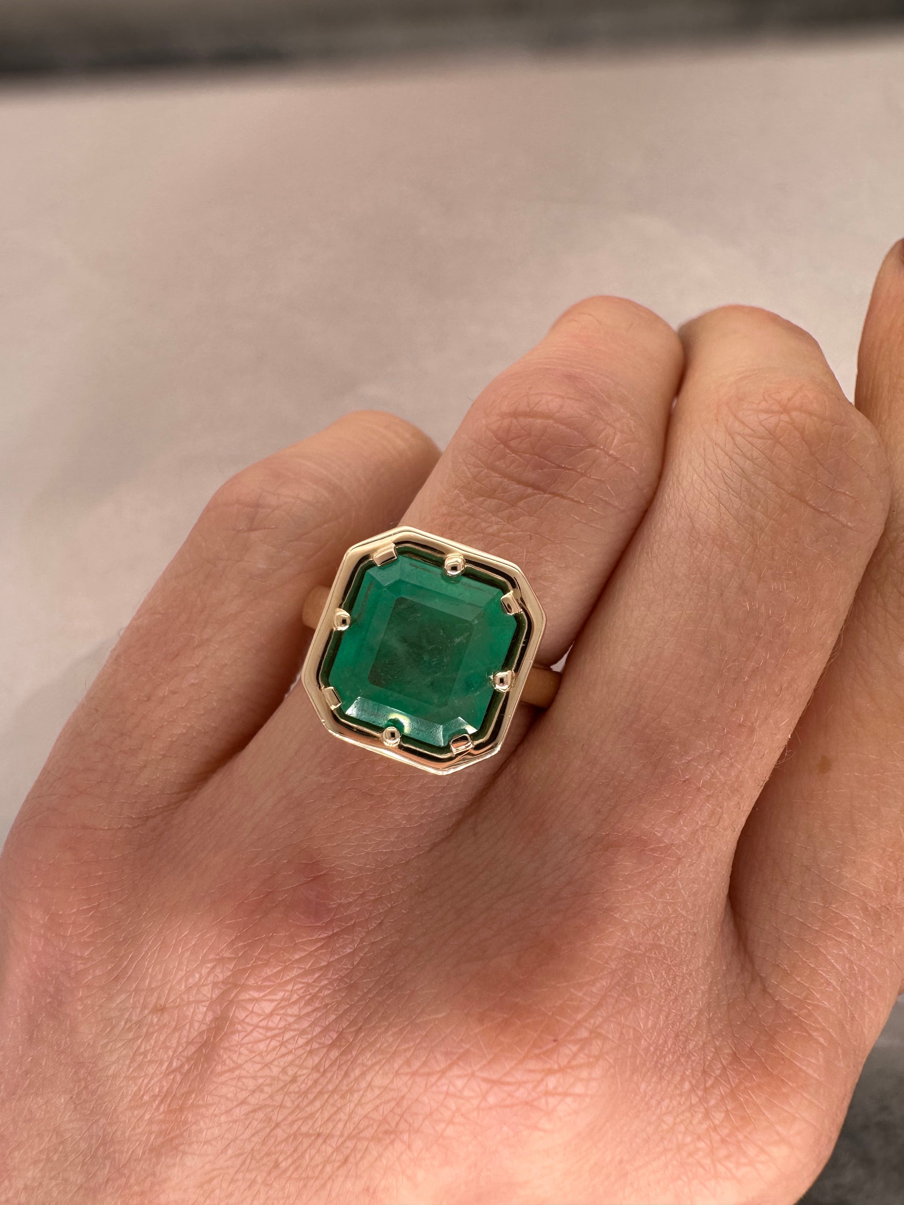 3.50 CARAT EMERALD MONOLITH RING
