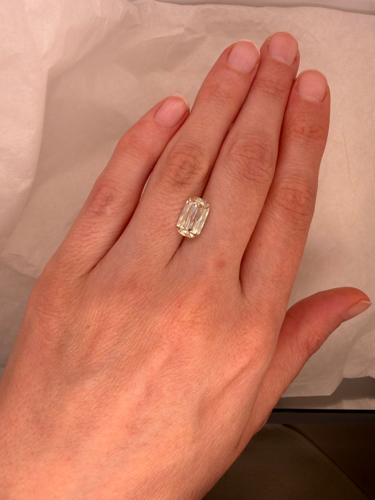 2.50 CARAT LIGHT YELLOW CRISS CUT