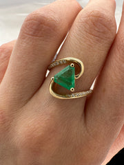 EMERALD AURA WRAP RING
