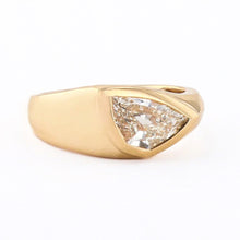 Load image into Gallery viewer, 1.06 CARAT DIAMOND SLICE RING