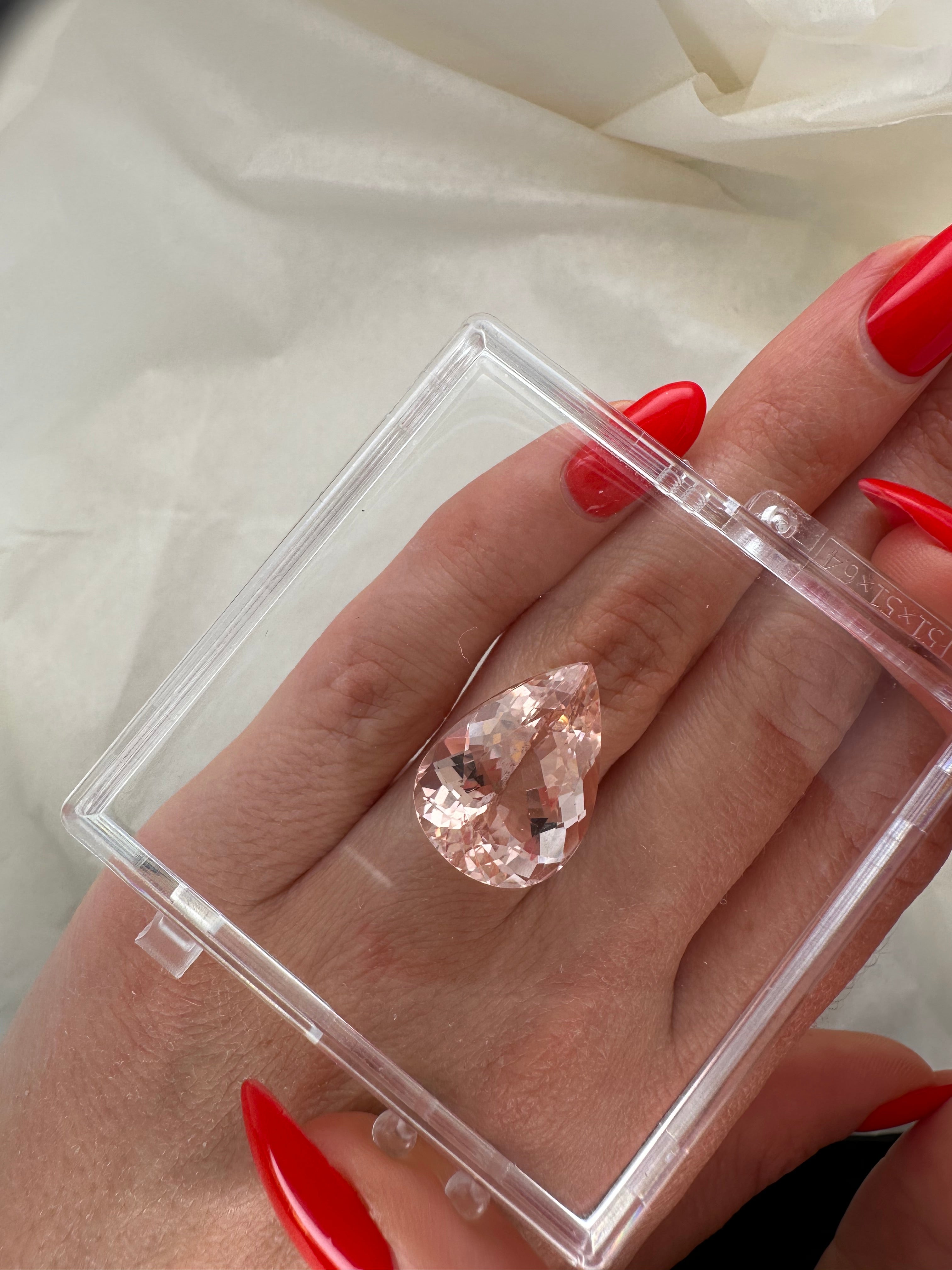 14.63 CARAT MORGANITE