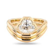 Load image into Gallery viewer, 1.55 CARAT KITE SHAPE DIAMOND RING