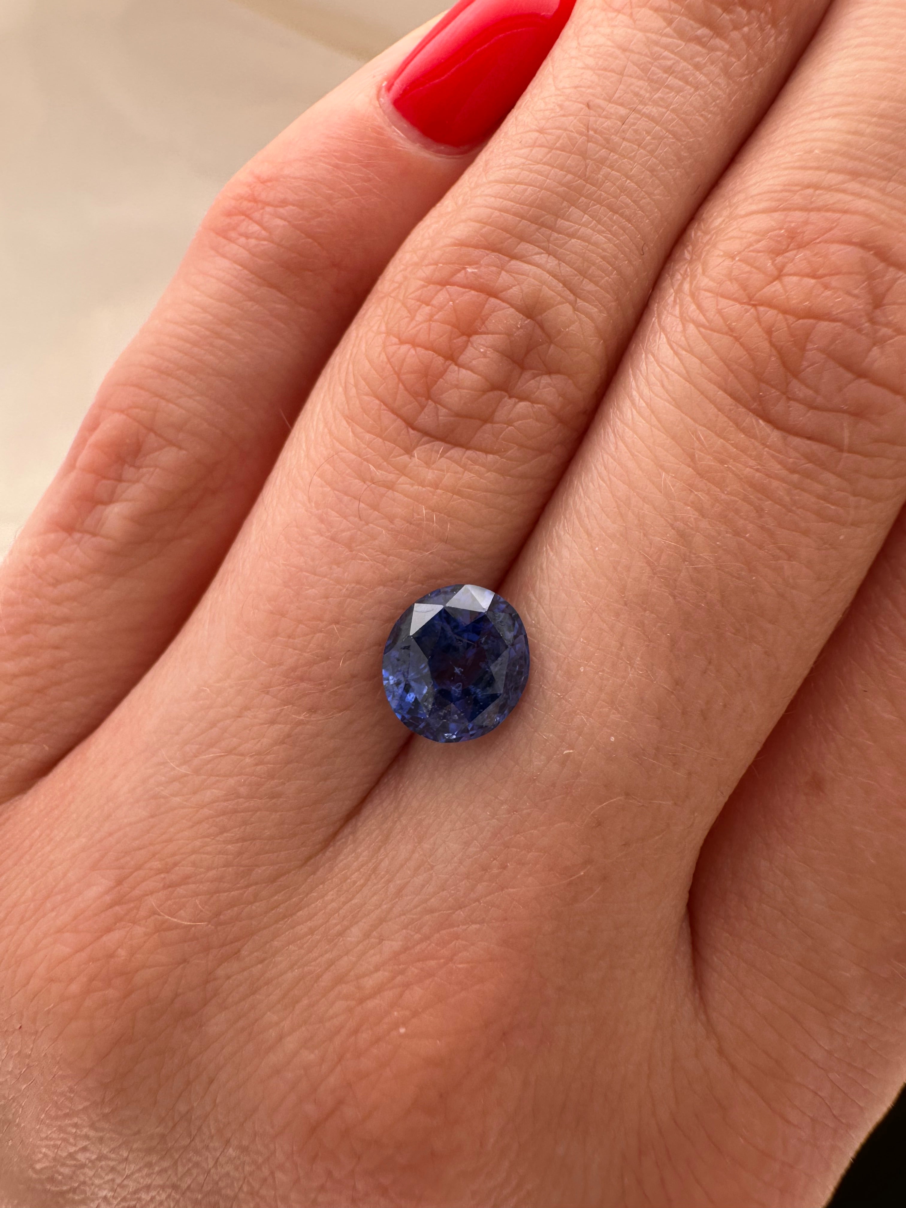 2.44 CARAT SAPPHIRE