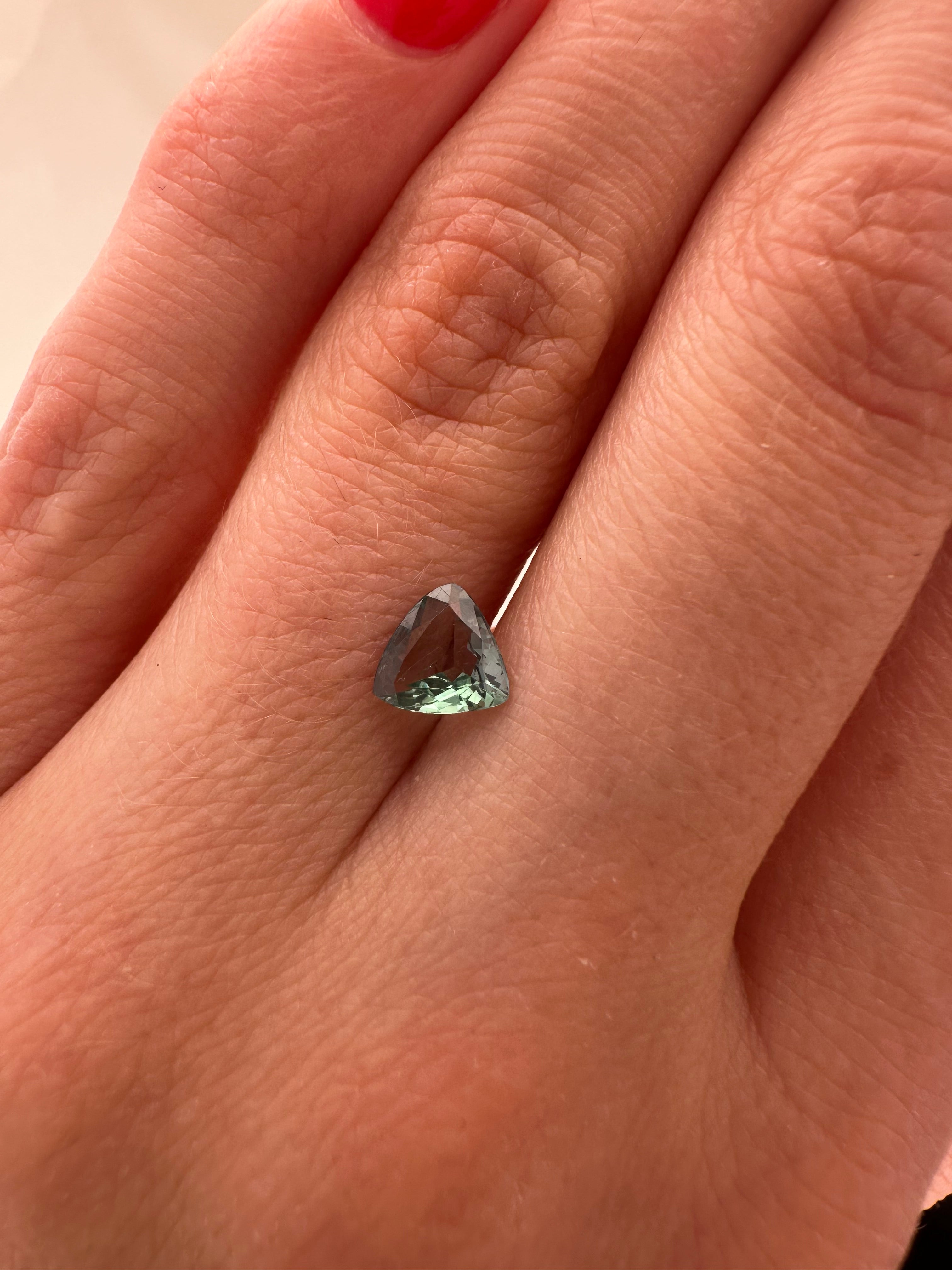 0.65 CARAT ALEXANDRITE
