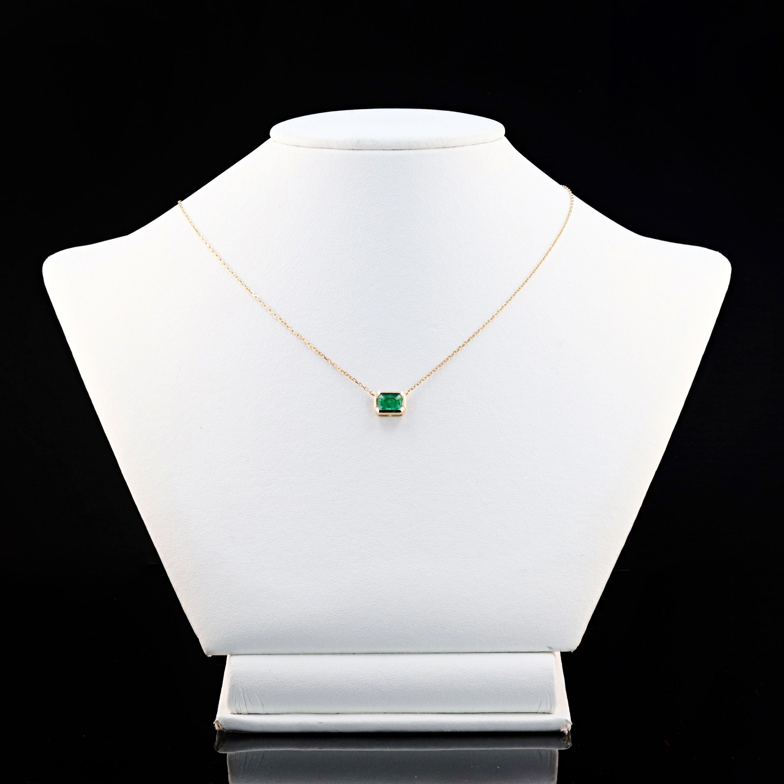 EMERALD SOLITAIRE BEZEL NECKLACE