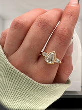 Load image into Gallery viewer, 1.40 CARAT SHIELD CUT THREE STONE DIAMOND RING