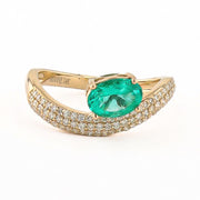 COLOMBIAN EMERALD AND DIAMOND CURVED RING