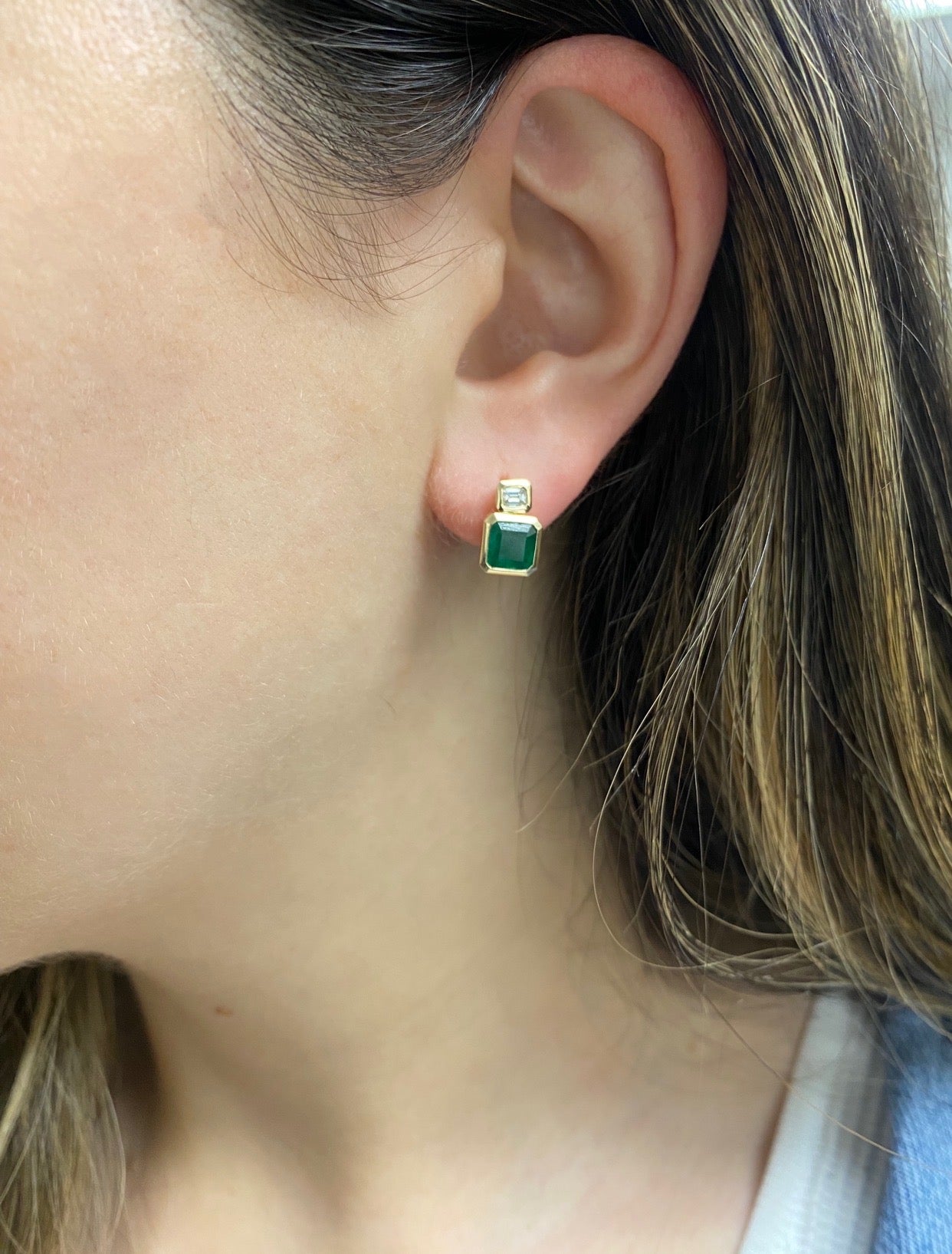 EMERALD AND DIAMOND STUDS