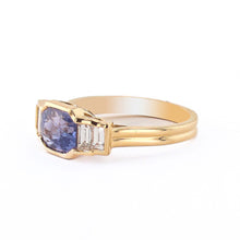 Load image into Gallery viewer, 3.05 CARAT UNHEATED SAPPHIRE AND DIAMOND BAGUETTE RING