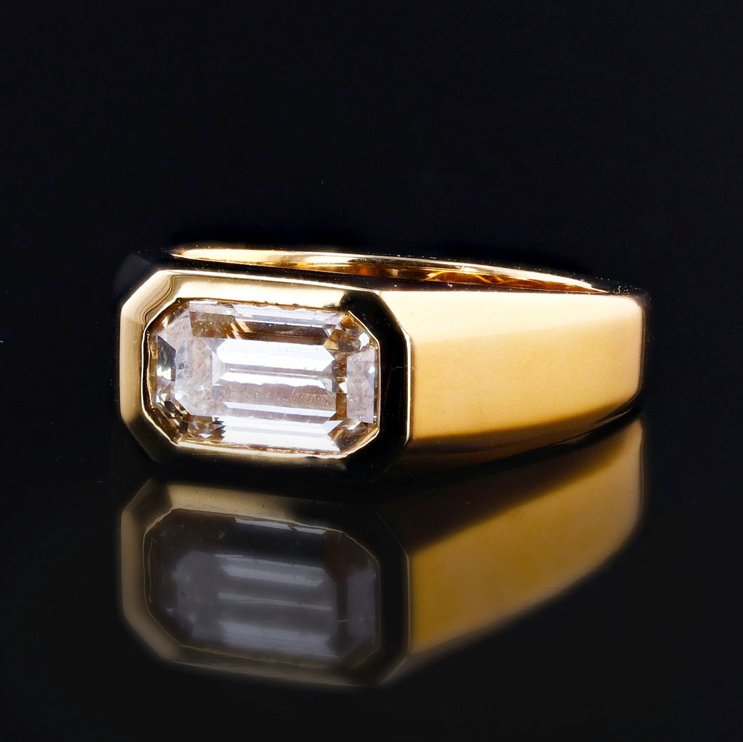 2.18 CARAT EMERALD-CUT DOME ENGAGEMENT RING
