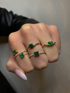 EMERALD AND DIAMOND STACKING RING