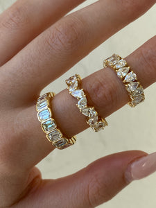UP AND DOWN PEAR ETERNITY BAND