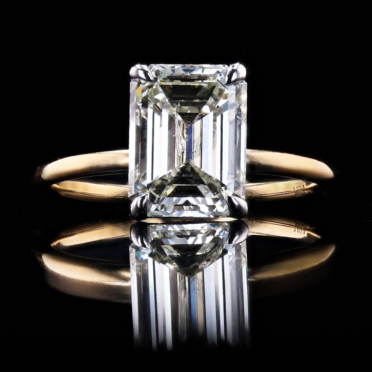 3.01 EMERALD CUT DIAMOND ENGAGEMENT RING