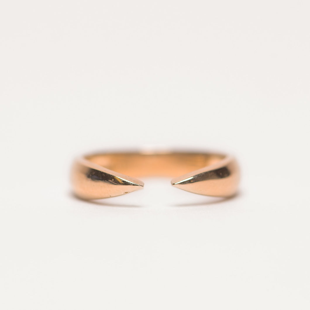 GOLD CLAW RING