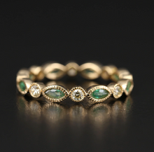 Load image into Gallery viewer, DIAMOND AND EMERALD SCALLOPED ETERNITY BAND