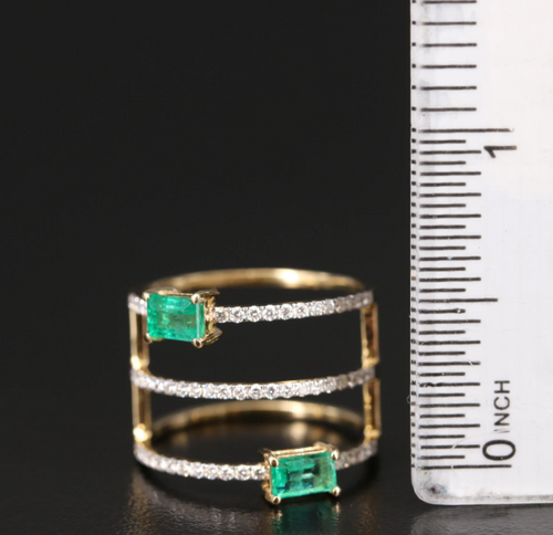 THREE ROW EMERALD RING