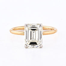 Load image into Gallery viewer, 3.01 EMERALD CUT DIAMOND ENGAGEMENT RING